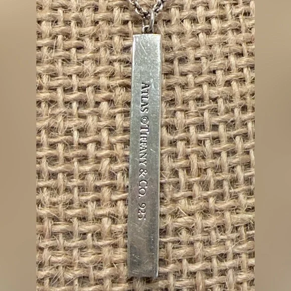 TIFFANY & CO. Atlas Bar Pendant Necklace in Sterling Silver - Picture 5 of 6
